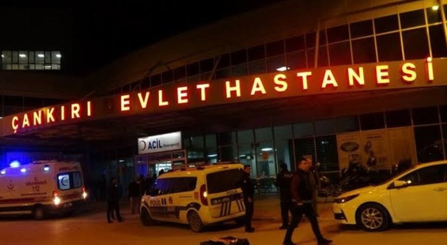 İki kişi arasında çıkan kavgada kan aktı