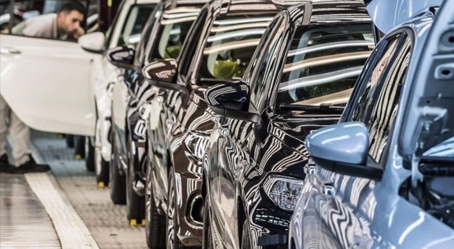 Araç almak isteyenler dikkat! Zam geliyor