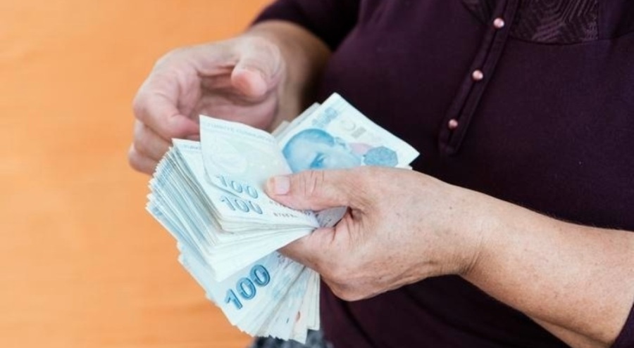 Çalışan emekliler dikkat maaşınız kesilebilir!