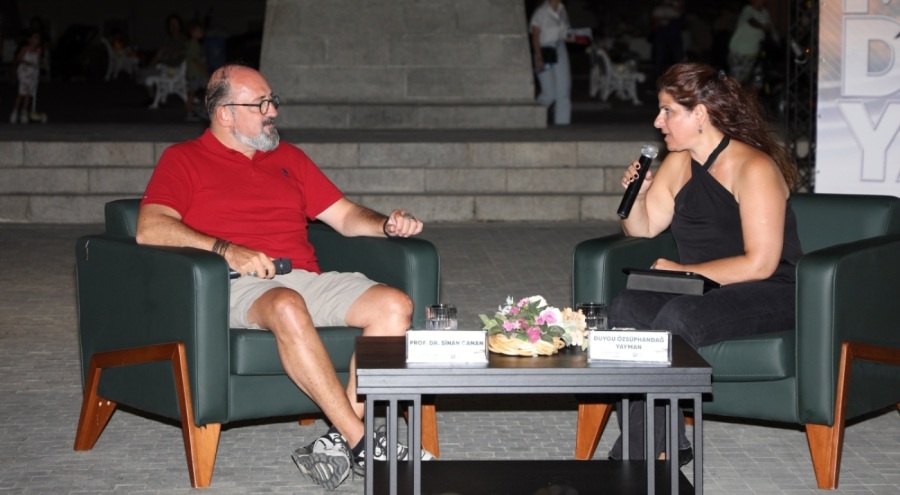 Prof. Dr. Sinan Canan Mudanya'da Bursalılarla buluştu: "Rutini bozmadan değişim olmaz"