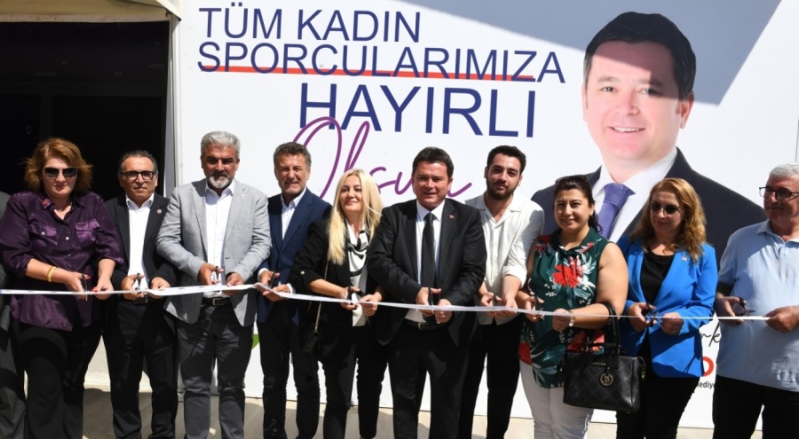 Osmangazi Belediyesi, kadınlara özel spor merkezinin kapılarını açtı