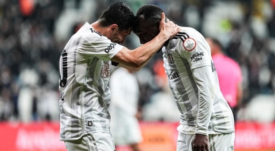 Beşiktaş'ta Necip Uysal ameliyat oldu