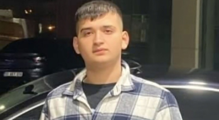 18 yaşındaki genç, evinde ölü bulundu