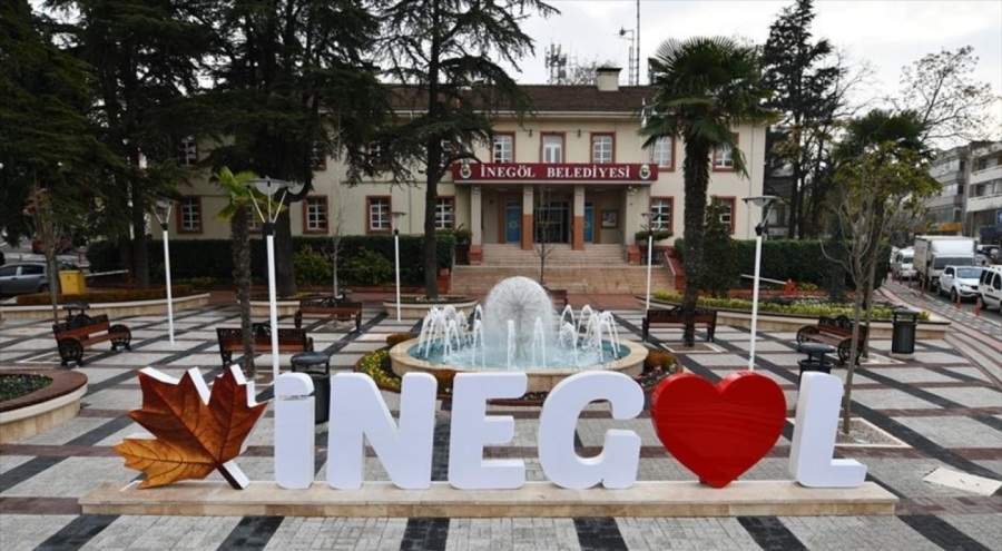 Bursa'da belediyeden kiralık!