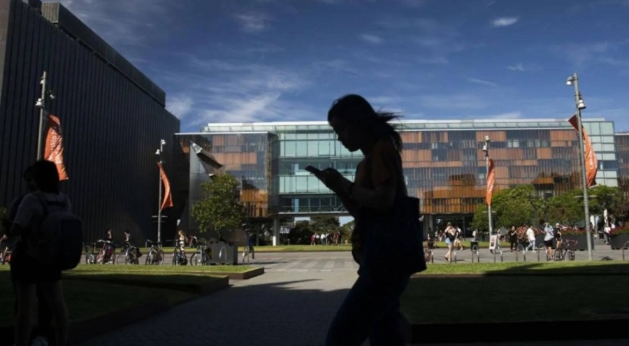 Avustralya'dan uluslararası öğrencilere sınırlama