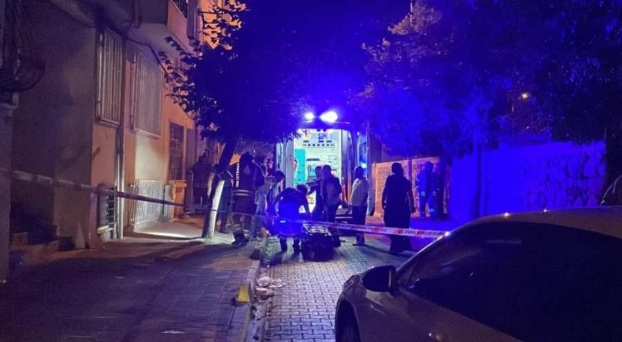 Dört katlı binada çökme meydana geldi