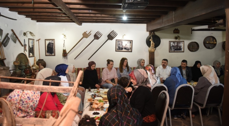 Yıldırım Belediye Başkanı Oktay'dan Fidyekızık Mahallesi'ni ziyaret