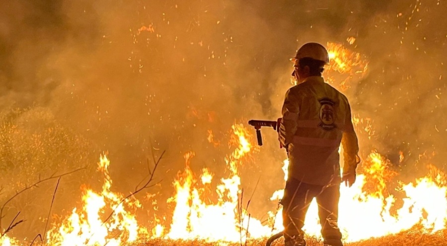 Erzincan'da örtü yangını!