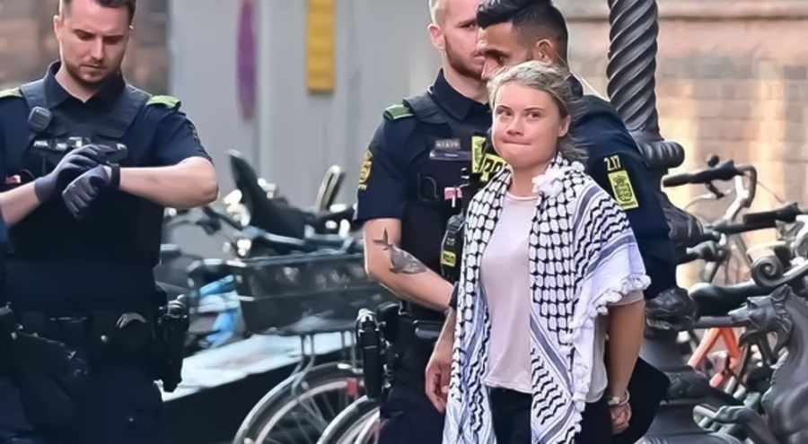 Gazze protestosu sırasında aktivist Thunberg'i gözaltına aldı