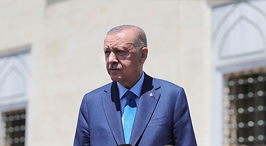 Cumhurbaşkanı Erdoğan, cuma namazını Hz. Ali Camisi'nde kıldı