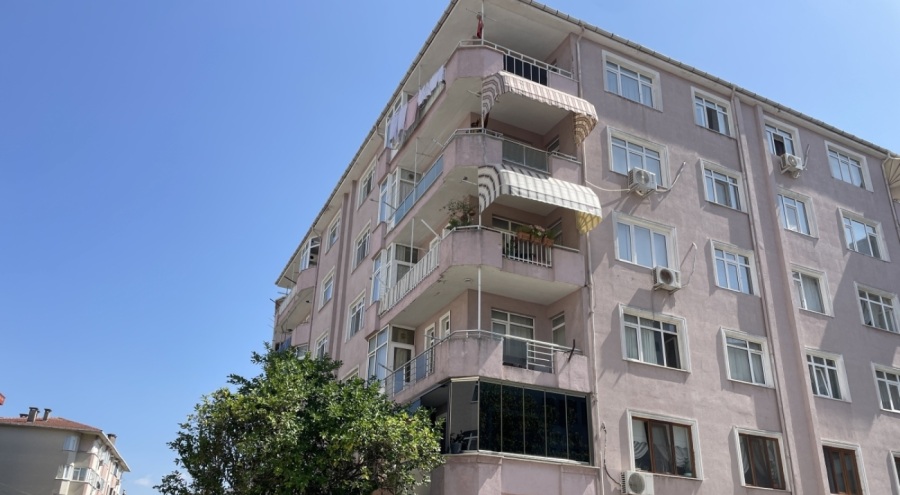 Emekli astsubay, kanser hastası eşini öldürüp intihar etti