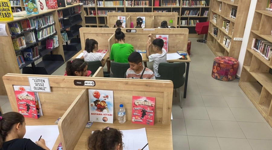 Osmangazi'de çocuklar eğlenerek okuma sevgisi kazandı
