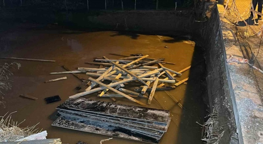 Komşular arasındaki kavga can aldı!