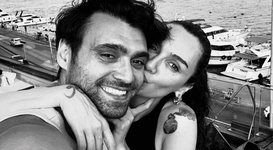 Birce Akalay'dan romantik doğum günü kutlaması
