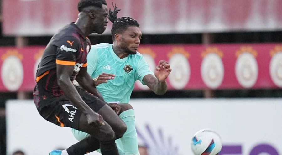 Galatasaray hazırlık maçında Esenler Erokspor'u 8-3 mağlup etti
