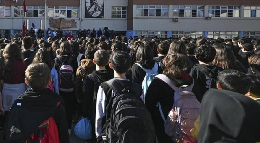Okullarda şehitler için saygı duruşunda bulunulacak