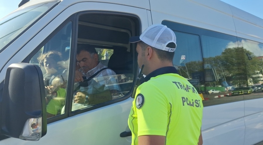 İstanbul'da öğrenci servislerinde trafik kuralları hatırlatıldı