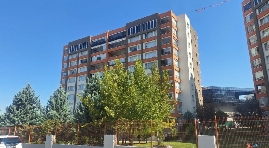 Kahvaltıya davet eden kayınpederini öldürdü