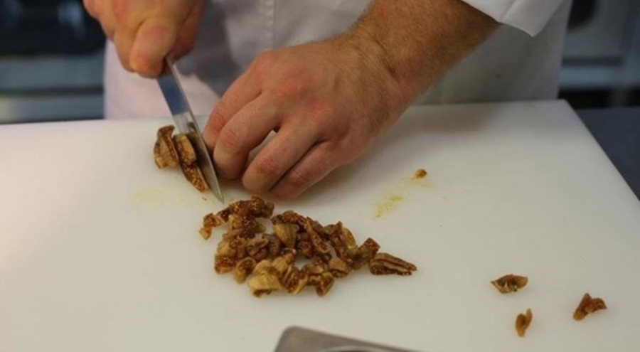 Usta Aşçı, çalıştığı mutfakta kanlar içerisinde bulundu: Şüpheler var