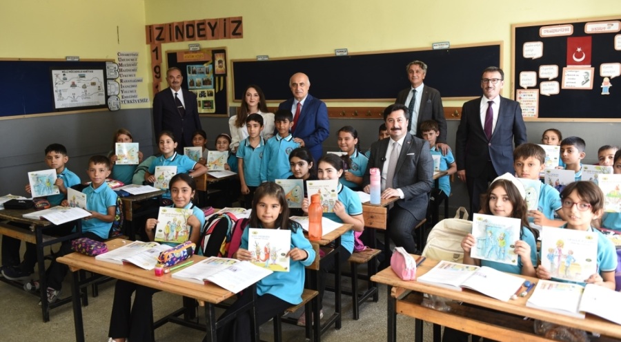 Yenişehir'de 8 bin 884 öğrenci yeni döneme başladı
