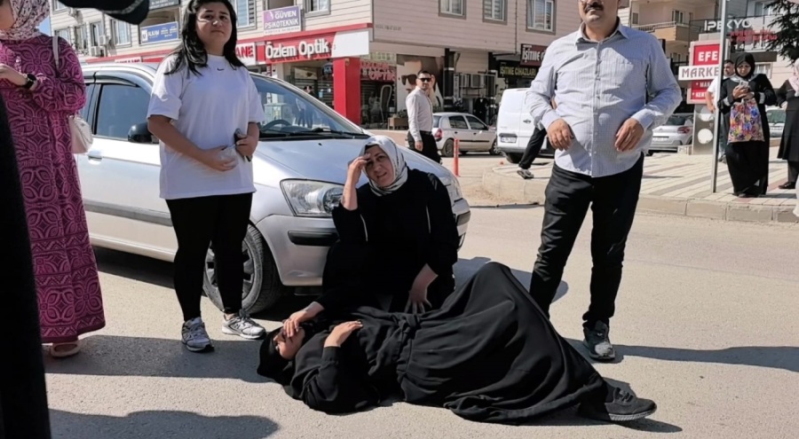 Bursa'da otomobilin çarptığı kadın yaralandı