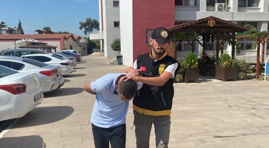 Tartıştığı arkadaşını öldüresiye dövüp bıçaklayarak öldürdü