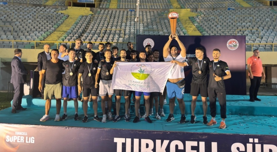 Osmangazi Belediyespor, Turkcell Süper Lig'de üçüncü oldu