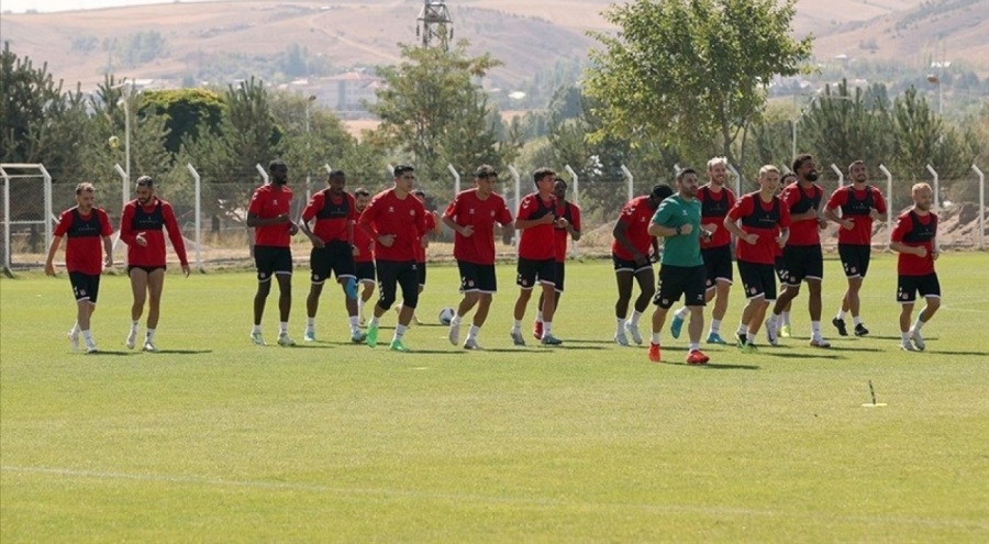 Sivasspor, Gaziantep FK maçında galibiyet peşinde