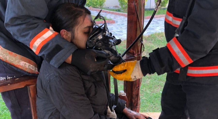 Sakarya'da ev alev aldı! 1 kişi yaralı