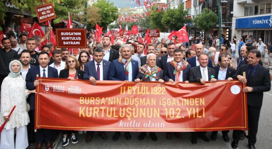 Bursa'nın işgalden kurtuluşu kutlanıyor! Başkan Bozbey: "Zaferin kutlu olsun Bursam"