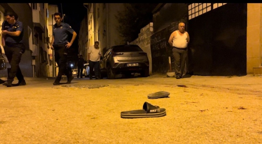 Bursa'da husumetlisini bacaklarından vurdu!