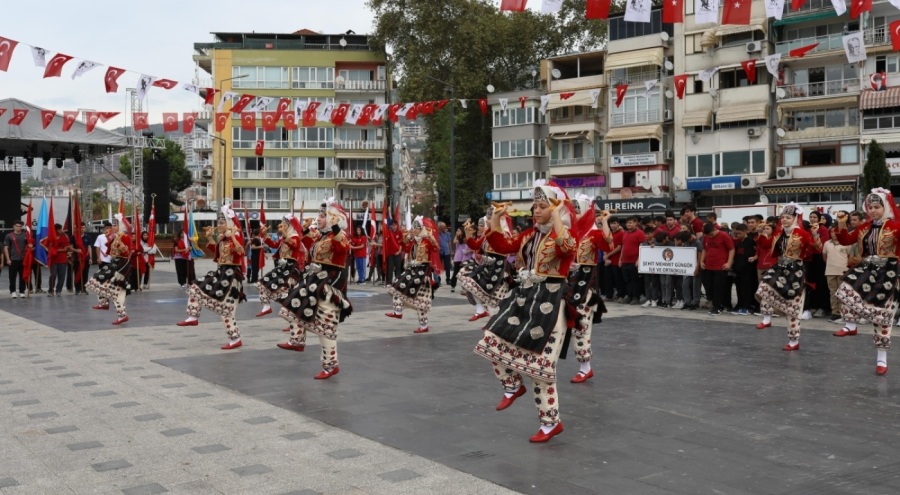 Gemlik'te kurtuluşun 102. yılı kutlanıyor