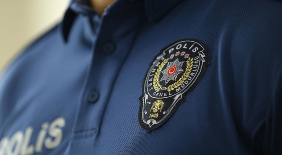 EGM: Uygunsuz davranışlarda bulunan üniformalı şahıs açığa alındı