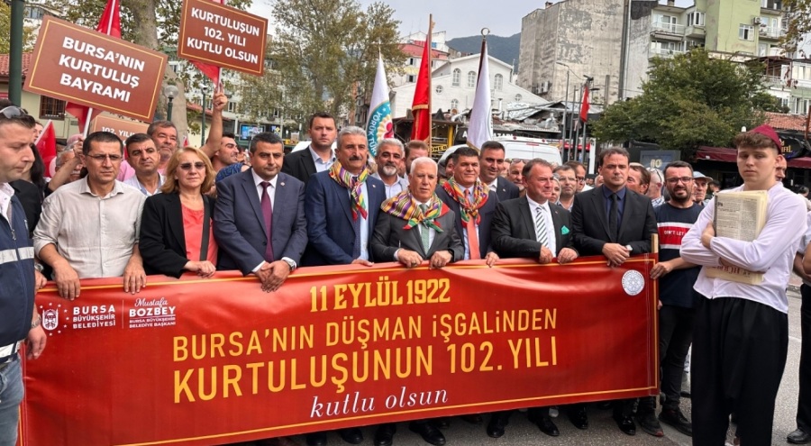 Kurtuluşun 102. yılında "Hür Bursa" ile tarihe yolculuk
