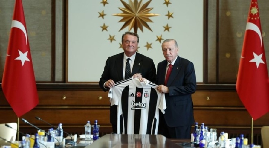 Beşiktaş heyeti, Cumhurbaşkanı Erdoğan'ı ziyaret etti