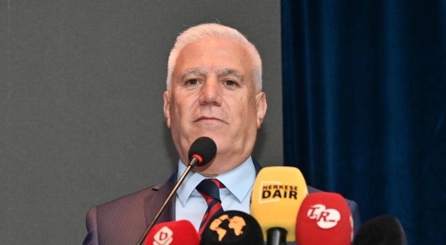 RUMELİSİAD'tan Başkan Bozbey'e ödül: "Şehrimizi hep birlikte yöneteceğiz"