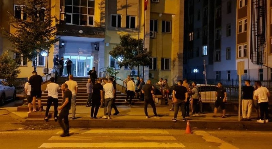 Akrabasına ait atölyeyi ateşe veren 2 kişi tutuklandı