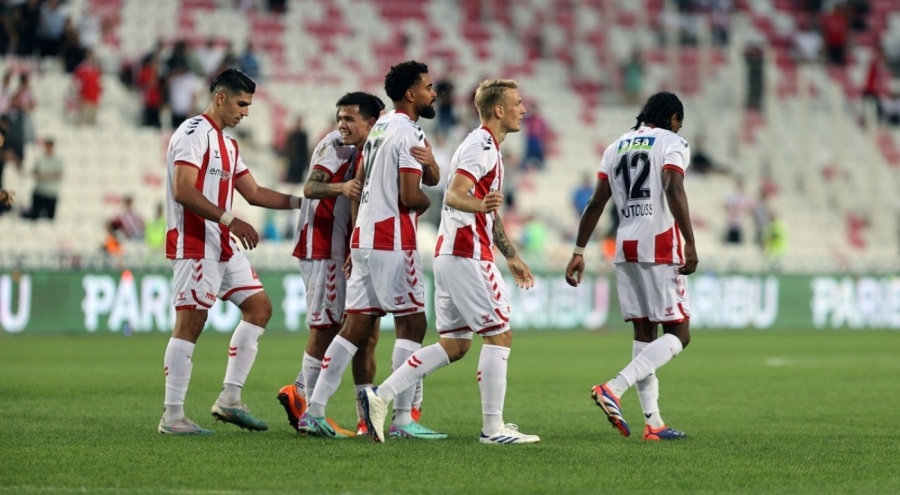 Gol düellosunda kazanan Sivasspor