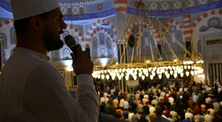 Bursa'da camilerde Mevlit Kandili idrak edildi