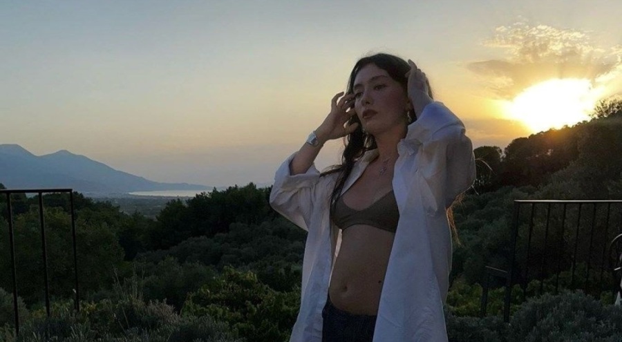 Neslihan Atagül bebeğinin cinsiyetini ilk kez açıkladı