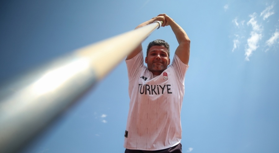 Paralimpik Oyunları'nda Bursa'ya gümüş madalya getiren Khalvandi'nin hedefi 2028