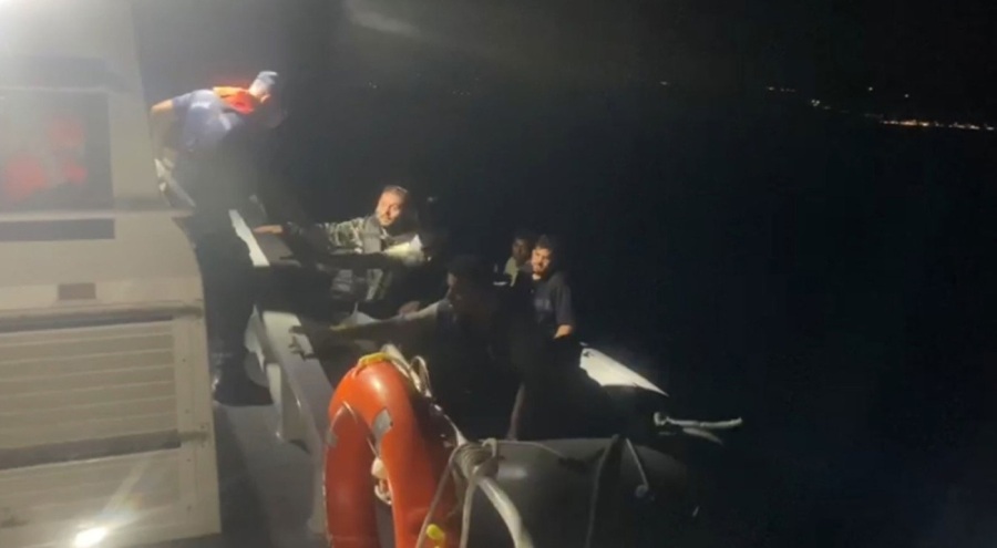 Çanakkale'de 18 düzensiz göçmen yakalandı