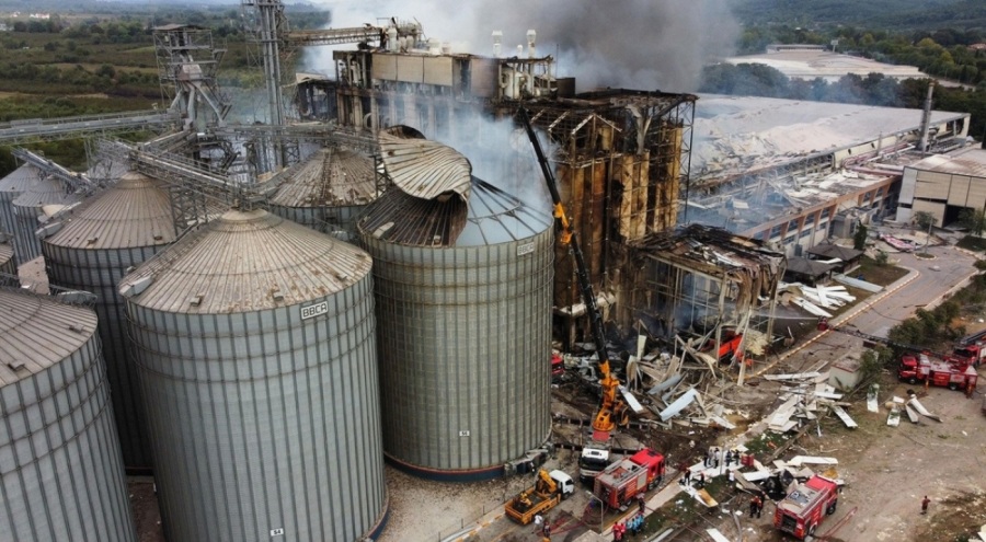 Bakan Göktaş, Hendek'teki patlama sonrası destek açıklaması yaptı