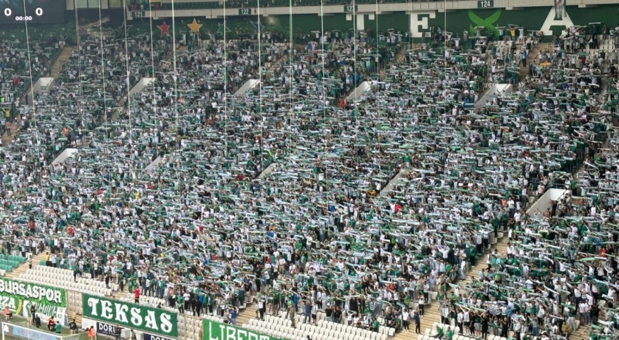 Bursaspor, TFF 3. Lig'in seyirci rekorunu kırdı!