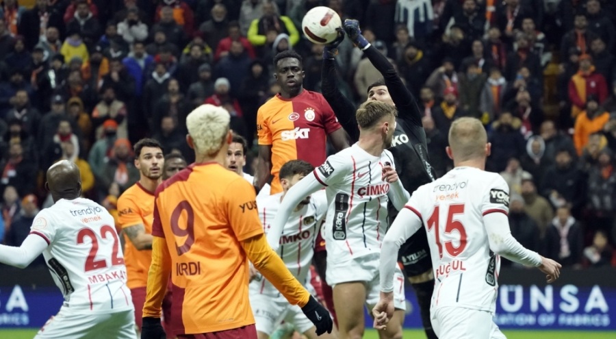 Galatasaray ile Gaziantep FK 11. randevuda