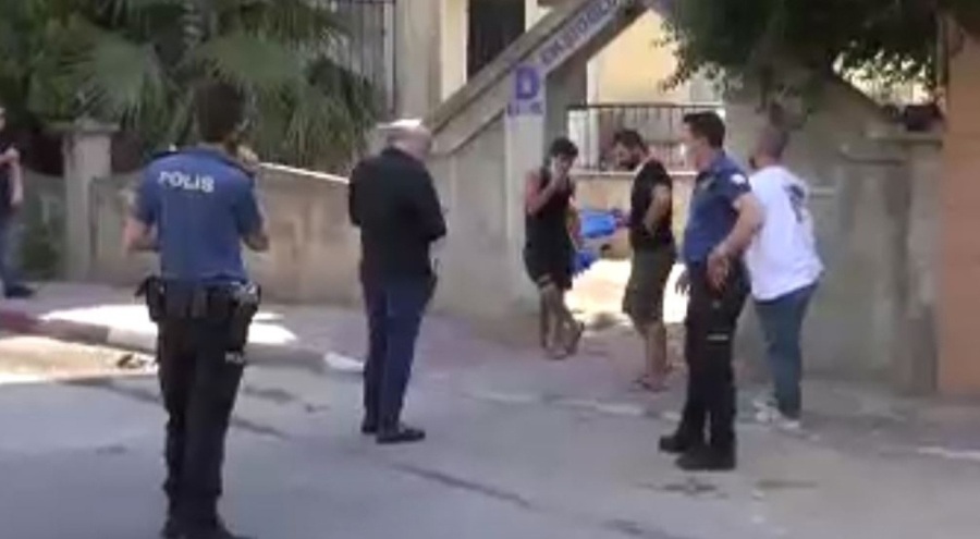 Kötü kokunun sebebi ceset çıktı