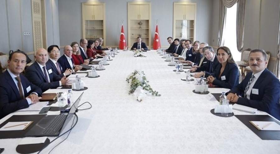 Cevdet Yılmaz, EBRD yöneticileriyle bir araya geldi