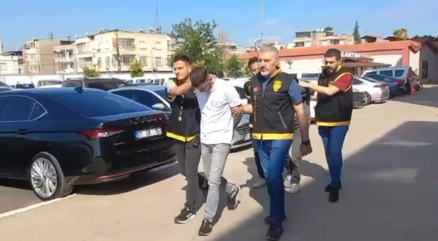 Diş tedavisinin uzamasına sinirlendi, silahla kliniği taradı