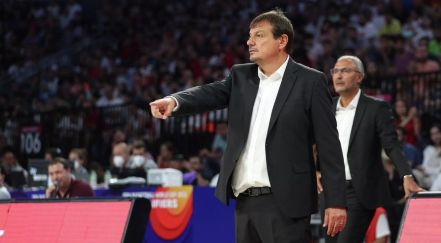 Ergin Ataman'dan pankart krizi sonrası ilk açıklama