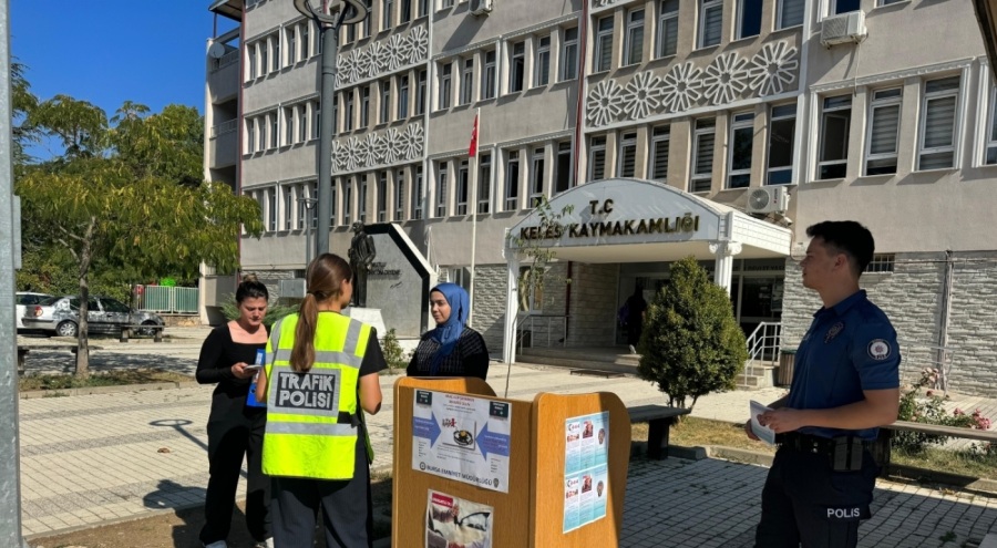 Bursa emniyeti vatandaşları dolandırıcılık olaylarına karşı bilgilendirdi